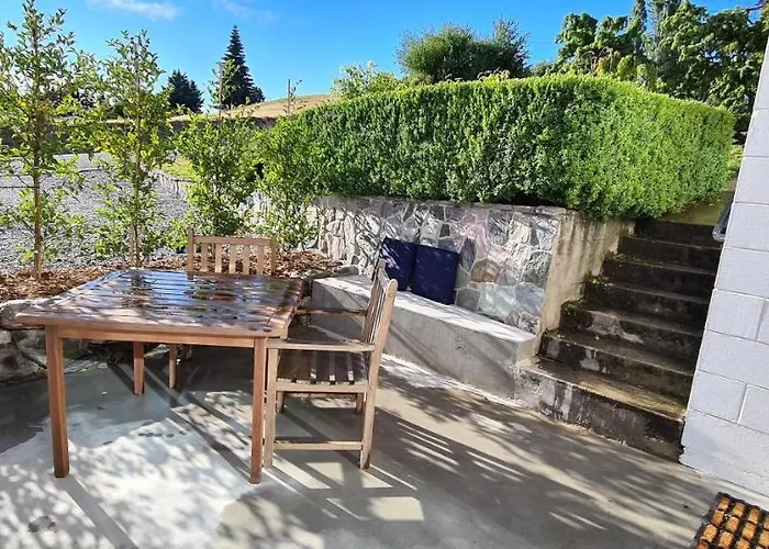 Kowhai - Private Opposite Golf Course Appartement *