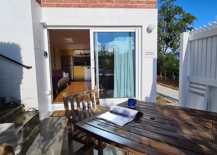 Kowhai - Private Opposite Golf Course Wanaka
